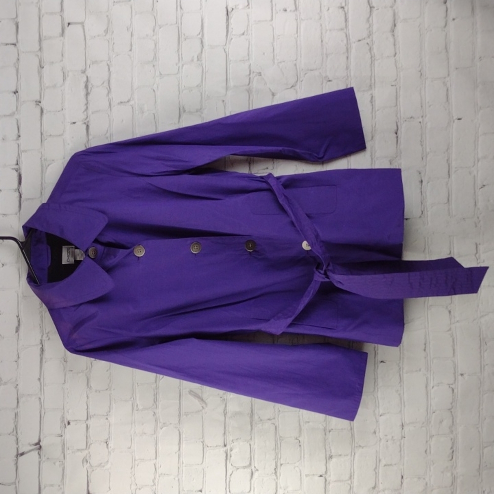 CHICO’S size 1 purple, short trench coat style light Jacket